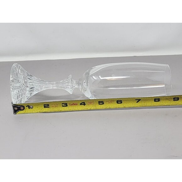 Elegant Clear Crystal Champagne Flutes With Flared Base - Durable & Stylish - Picture 5 of 7